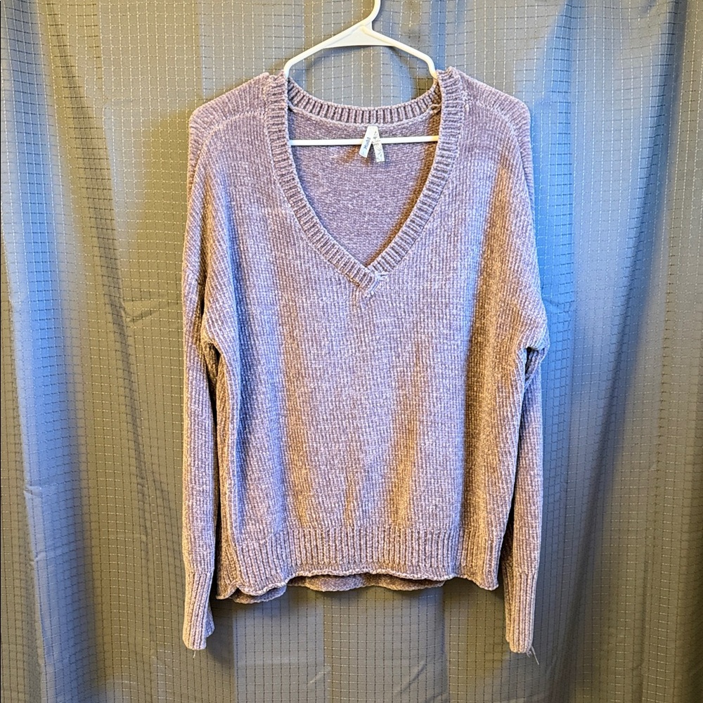 Mudd Lavender V-Neck Sweater